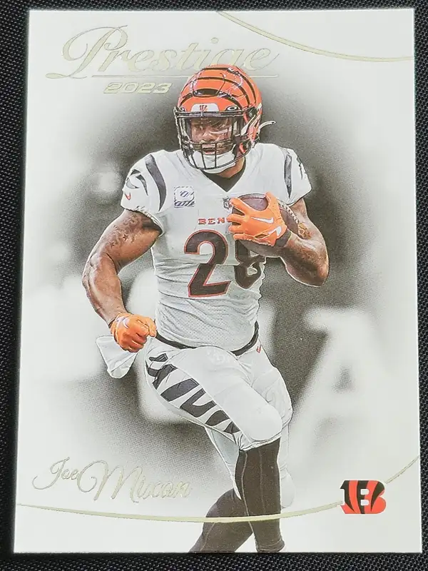 Carte à collectionner Panini Prestige Football 2023 | #62 Joe Mixon | Cincinnati Bengals | Game Over Trading Cards | Site de vente en ligne de cartes à collectionner NFL & football américain. Trading cards Panini - Topps - Donruss