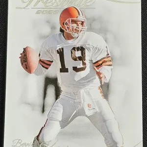 Carte à collectionner Panini Prestige Football 2023 | #69 Bernie Kosar | Cleveland Browns | Game Over Trading Cards | Site de vente en ligne de cartes à collectionner NFL & football américain. Trading cards Panini - Topps - Donruss