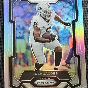 Carte à collectionner Panini Prizm Football 2023 | #178 Josh Jacobs | Las Vegas Raiders | Parallel Silver Prizm | Game Over Trading Cards | Site de vente en ligne de cartes à collectionner NFL & football américain. Trading cards Panini - Topps - Donruss