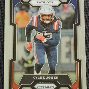 Carte à collectionner Panini Prizm Football 2023 | #205 Kyle Dugger | New England Patriots | Game Over Trading Cards | Site de vente en ligne de cartes à collectionner NFL & football américain. Trading cards Panini - Topps - Donruss
