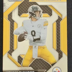 Carte à collectionner Panini Prizm Football 2023 | H-5 Kenny Pickett | Pittsburgh Steelers | Insert Emergent Prizm | Game Over Trading Cards | Site de vente en ligne de cartes à collectionner NFL & football américain. Trading cards Panini - Topps - Donruss