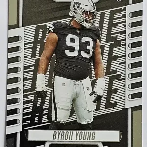 #178 Byron Young | Las Vegas Raiders | Carte Rookie Panini Absolute Football 2023 | Game Over Trading Cards | Site de vente en ligne de cartes à collectionner de football américain (NFL). Trading cards Panini - Topps - Donruss