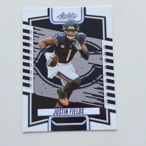 Panini Absolute Football 2023 | #30 Justin Fields | Chicago Bears | Parallel Blue