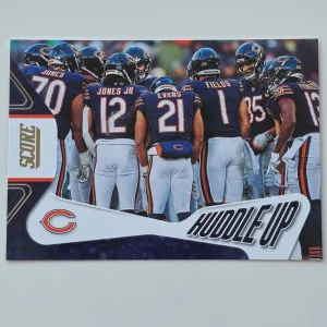 Panini Score Football 2023 | Huddle Up #13 Chicago Bears | Carte Insert