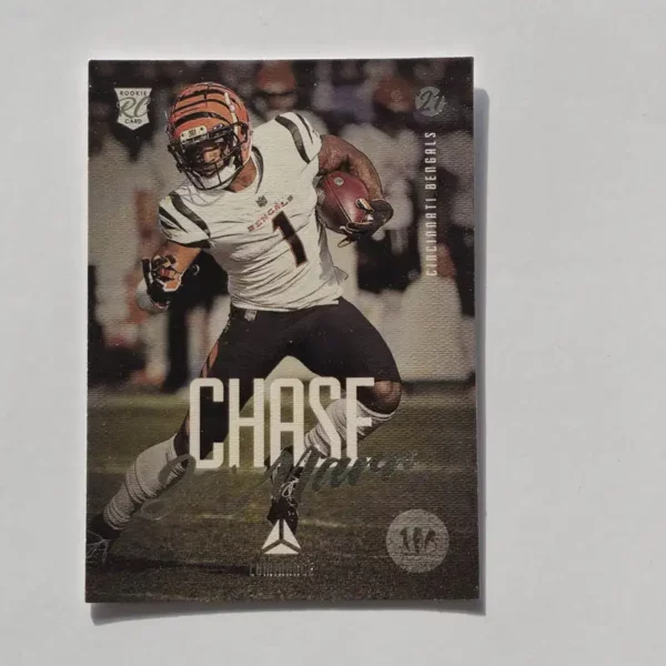 Panini Chronicles Football 2021 | #212 Ja'Maar Chase - Cincinnati Bengals | Luminance Rookie Card