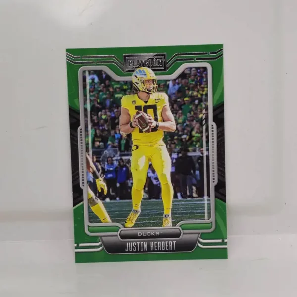 Panini Chronicles Draft Picks Football 2022 | #19 Justin Herbert - Oregon Ducks | Playbook