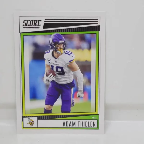Panini Score Football 2022 | #104 Adam Thielen - Minnesota Vikings