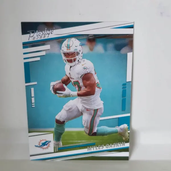 Panini Prestige Football 2022 | #181 Myles Gaskin - Miami Dolphins