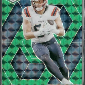 Panini Mosaic Football 2025 | #204 Austin Hooper - New England Patriots | Green Mosaic Prizm